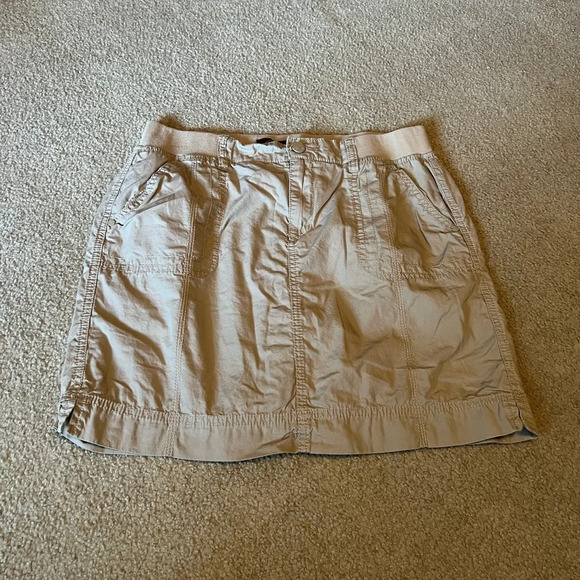 Gloria Vanderbilt tan skirt - Picture 1 of 3